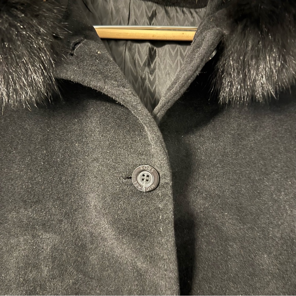 MICHAEL Michael Kors Black Wool Angora Blend Coat Real Fur Collar Women’s 10 - Picture 3 of 13